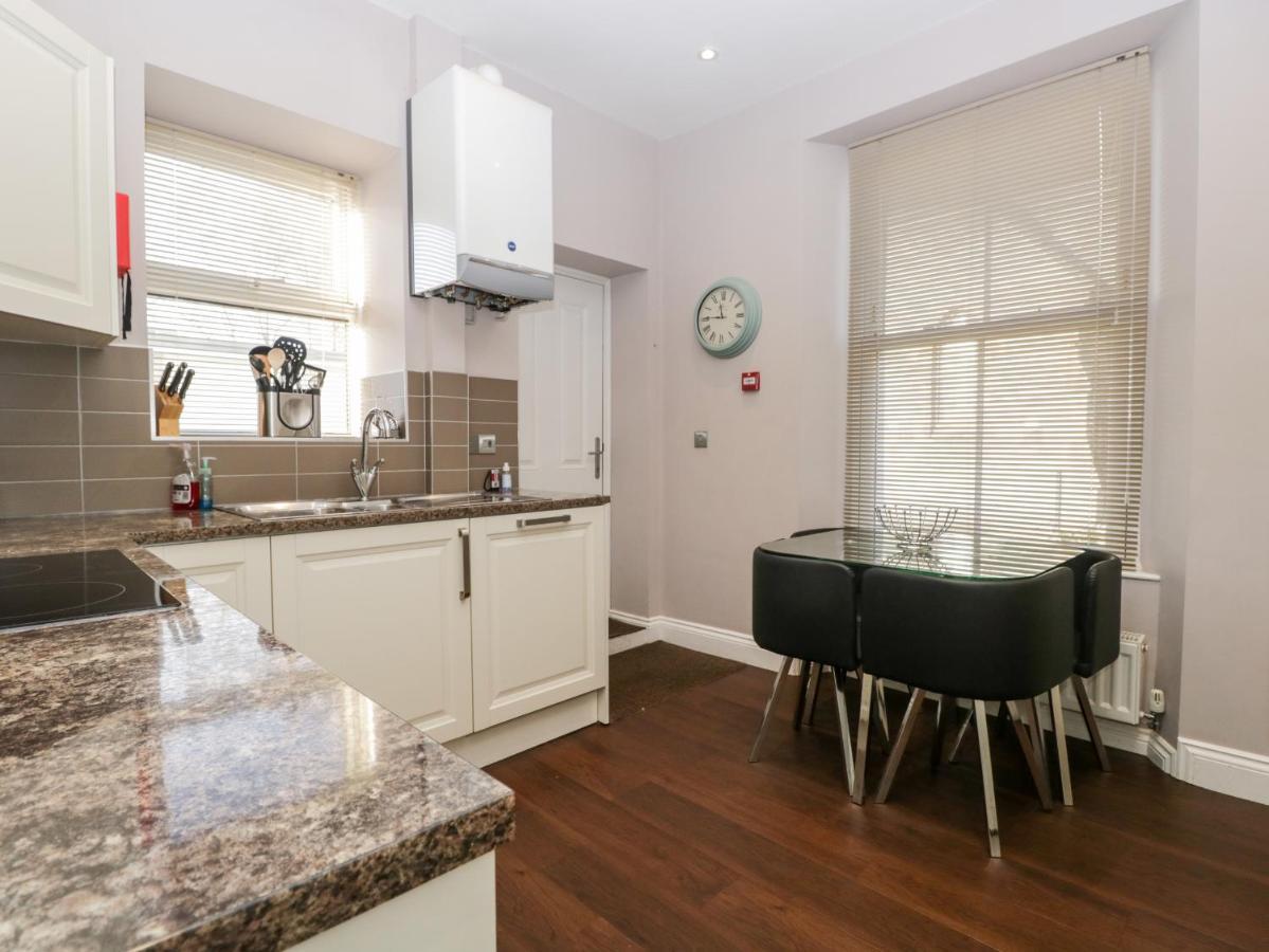 Carlton House 1 Apartment *