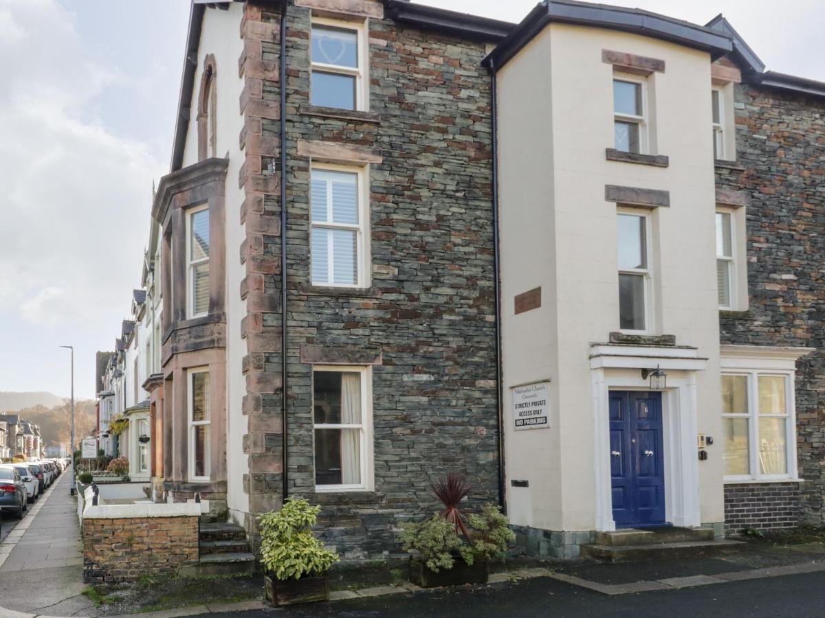 Carlton House 1 Apartment
